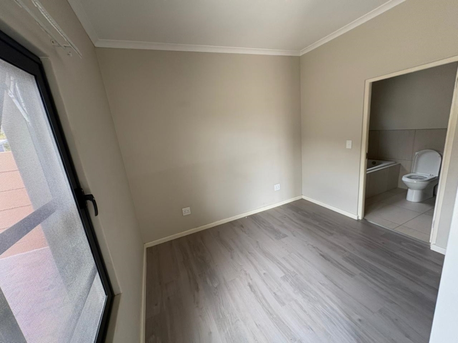 2 Bedroom Property for Sale in Parklands North Western Cape